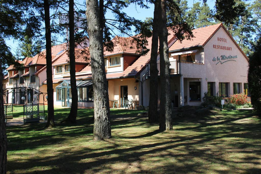 Hotel Restaurant Logis La Meridienne Anglards de Saint Flour Екстериор снимка