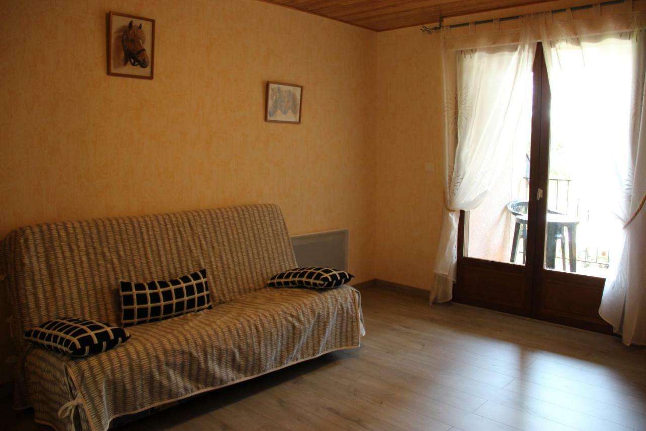 Hotel Restaurant Logis La Meridienne Anglards de Saint Flour Екстериор снимка