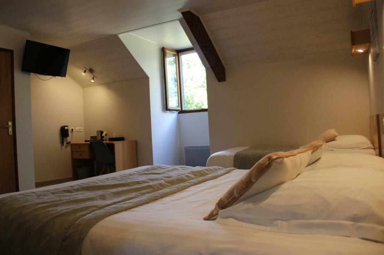 Hotel Restaurant Logis La Meridienne Anglards de Saint Flour Екстериор снимка